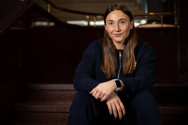 251128 Olivia Löfqvist of Sweden of the Swedish women s national handball team poses for a portrait at a press event during day 3 of the IHF Women™s World Championship, WM, Weltmeisterschaft on November 28, 2025 in Stuttgart. Photo: Emma Wallskog BILDBYRAN COP 320 EW0592 handball handboll handball bbeng vm handball-vm handbolls-vm ihf handball world championship world handball championship 2025 world championship 2025 pressträff event meeting sverige sweden day 3 dam Copyright: EMMAxWALLSKOG BB251128EW018