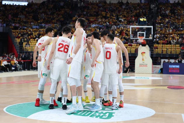 (251128) -- BEIJING, Nov. 28, 2025 -- Players of China gather together before the Group B match between China and South Korea at the FIBA Basketball World Cup Asian Qualifiers in Beijing, capital of China, Nov. 28, 2025. ) (SP)CHINA-BEIJING-BASKETBALL-FIBA WORLD CUP 2025 ASIAN QUALIFIERS-CHN VS KOR (CN) WangxKaiyan 