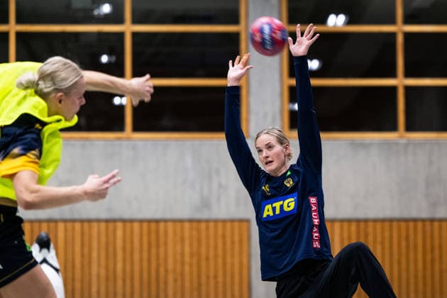 251128 Goalkeeper Johanna Bundsen of the Swedish women s national handball team at a training session during the 2025 IHF World Women s Handball Championship on November 28, 2025 in Stuttgart. Photo: Emma Wallskog BILDBYRAN COP 320 EW0594 handball handboll handball bbeng vm handball-vm handbolls-vm ihf handball World Championship, WM, Weltmeisterschaft world handball championship 2025 world championship 2025 träning practice training sverige sweden day 3 dam Copyright: EMMAxWALLSKOG BB251128EW067