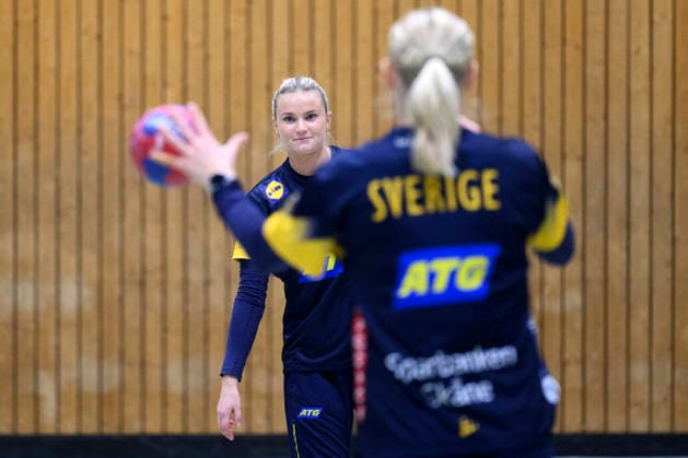 STUTTGART 20251128 Clara Lerby tränar i Sporthalle Tivoli under damernas handbolls-VM i Stuttgart, Tyskland. STUTTGART TYSKLAND x10070x