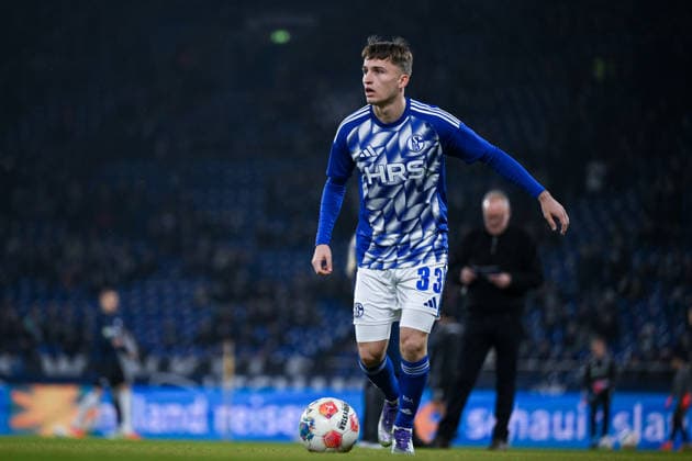 28.11.2025, Fussball, 2. Bundesliga, Saison 2025 2026, 14. Spieltag, FC Schalke 04 - SC Paderborn, Vitalie Becker (FC Schalke 04) xRHR-FOTO YYx
