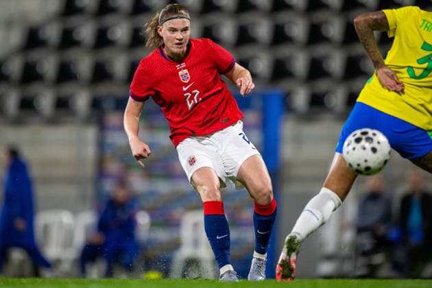251128 Signe Gaupset of Norway scores 1-0 during the International Friendly, Länderspiel, Nationalmannschaft football match between Norway and Brazil on November 28, 2025 in La Linea. Photo: Vegard Grott BILDBYRAN kod VG VG0840 bbeng fotboll football soccer fotball träningslandskamp privatlandskamp landskamp international friendly norge norway women dam brasilien brazil brasil Copyright: VEGARDxGRoTT BB251128VG018