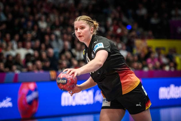 Nina Engel (Deutschland, 08) GER, Uruguay - Deutschland, Handball Weltmeisterschaft, Vorrunde, Gruppe C, 28.11.2025 GER, Uruguay - Deutschland, Handball Weltmeisterschaft, Vorrunde, Gruppe C, 28.11.2025 Stuttgart Copyright: xSandyxDinkelackerx EP_SDR