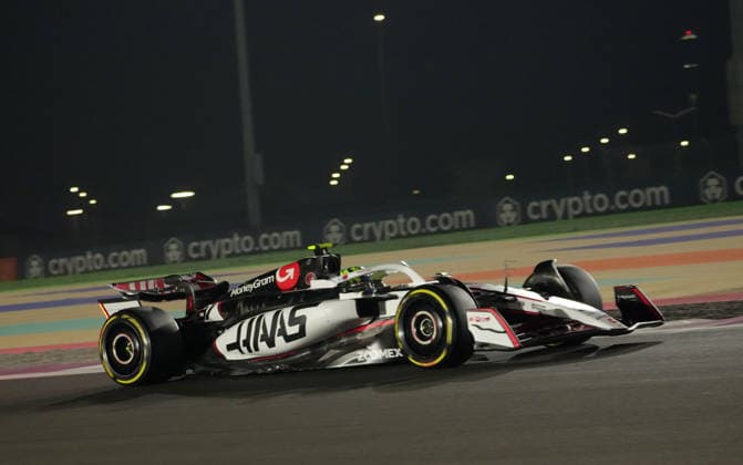 Formula 1 Qatar Airways Qatar Grand Prix 2025 28.11.2025, Losail International Circuit, Doha, Formula 1 Qatar Airways Qatar Grand Prix 2025 ,im Bild Oliver Bearman (GBR), MoneyGram Haas F1 Team
