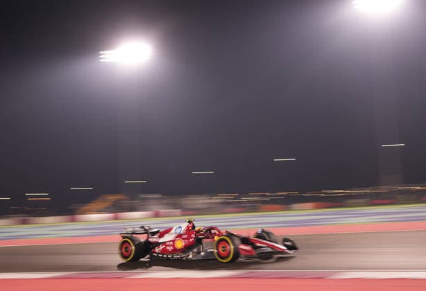 Formula 1 Qatar Airways Qatar Grand Prix 2025 28.11.2025, Losail International Circuit, Doha, Formula 1 Qatar Airways Qatar Grand Prix 2025 ,im Bild Lewis Hamilton (GBR), Scuderia Ferrari HP