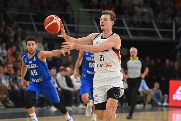 Justus HOLLATZ (GER) Aktion. Basketball Laenderspiel WM Qualifikation Deutschland (GER) - Israel (ISR) am 28.11.2025 rtiopharm Arena Neu-Ulm