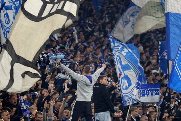 Fans vom FC Schalke 04 beim Spiel der 2. Bundesliga (Saison 2025 26) FC Schalke 04 - SC Paderborn 07 Copyright: Thomas Pakusch