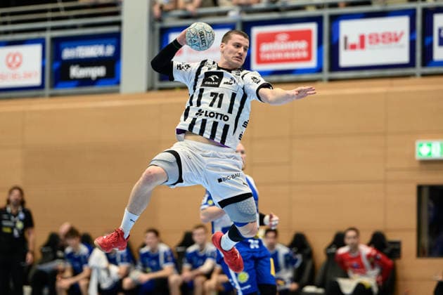 Elias, Ellefsen a Skipagoetu (THW Kiel, 71) GER, ThSV Eisenach gegen THW Kiel, 1. Daikin Handballbundesliga, Handball, 14.Spieltag, Saison 2025 2026, 28.11.2025 GER, ThSV Eisenach gegen THW Kiel, 1. Daikin Handballbundesliga, Handball, 14.Spieltag, Saison 2025 2026, 28.11.2025 Eisenach Copyright: xEibner-Pressefoto MartinxHerbstx EP_MHT
