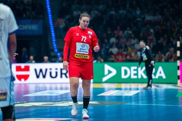 Handball I Frauen I Weltmeisterschaft I Vorrunde I 2. Spieltag I Serbien - Island I 28.11.2025 Dragana Cvijic (72, Serbien) Stuttgart Porsche Arena Baden-Württemberg Deutschland Copyright: xLobeca MaxxPetershansx