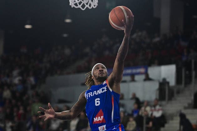 BASKET : France vs Belgique - Rouen - 28 11 2025 Andrew ALBICY ( 6 - France ) during the FIBA European Qualifiers match between France and Belgium at Kindarena on November 28, 2025 in Rouen, France. ( Photo by Federico Pestellini PSNewz ) - RouenFrance  Copyright: xFedericoxPestellinix