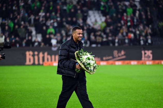 28.11.2025; Moenchengladbach; Fussball, Herren, Saison 2025 2026, Borussia Moenchengladbach vs. RB Leipzig Alassane Plea wurde offiziell verabschiedet. Er drehte noch eine kleine Ehrenrunde DFL regulations prohibit any use of photographs as image sequences and or quasi-video. Borussia-Park NRW Deutschland