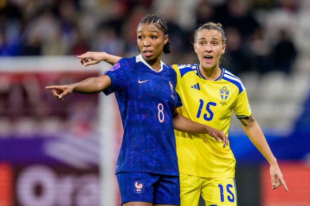 251128 Onema Grace Geyoro of France and Julia Zigiotti Olme of Sweden during the Women s Nations League bronze medal football match between France and Sweden on November 28, 2025 in Reims. Photo: Ludvig Thunman BILDBYRAN kod LT LT0755 fotboll football soccer fotball nations league uefa womens nations league frankrike sverige sweden dam bbeng *** 251128 Onema Grace Geyoro of France and Julia Zigiotti Olme of Sweden during the Women s Nations League bronze medal football match between France and Sweden on November 28, 2025 in Reims Photo Ludvig Thunman BILDBYRAN code LT LT0755 fotboll football soccer fotball nations league uefa womens nations league frankrike sverige sweden dam bbeng  Copyright: LUDVIGxTHUNMAN BB251128LT039