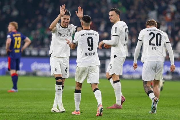 Mönchengladbach, Deutschland, 28.11.25: Franck Honorat (Borussia Mönchengladbach) jubelt nach dem vermeintlichen 1:0 welches vom VAR zurückgenommen wurde waehrend des Spiels der Bundesliga zwischen Borussia Mönchengladbach vs RB Leipzig im Stadion im Borussia Park Mönchengladbach Stadion im Borussia Park North Rhine-Westphalia Germany Copyright: xBrauer-Fotoagenturx xAdrianxSchlx