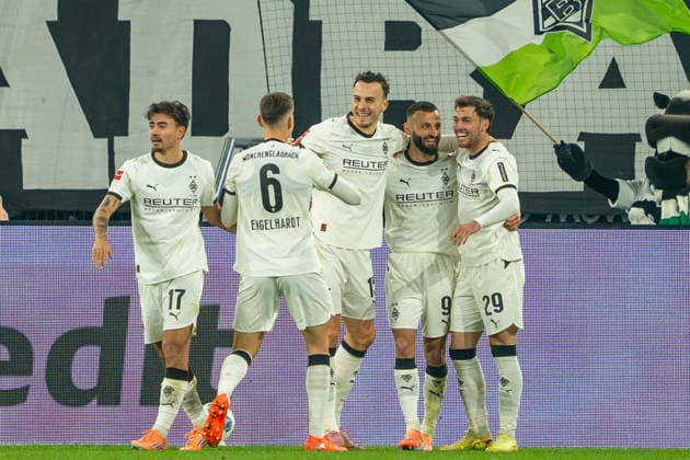 Gladbach bejubelt das vermeintliche 1:0 durch Franck Honorat (Borussia Moenchengladbach, 09). Der VAR nimmt das Tor wegen Abseits zurück. VfL Borussia Moenchengladbach vs. RB Leipzig, Fussball, 1. Bundesliga, 12. Spieltag, Saison 2025 2026, 28.11.2025 DFL REGULATIONS PROHIBIT ANY USE OF PHOTOGRAPHS AS IMAGE SEQUENCES AND OR QUASI-VIDEO VfL Borussia Moenchengladbach vs. RB Leipzig, Fussball, 1. Bundesliga, 12. Spieltag, Saison 2025 2026, 28.11.2025 Moenchengladbach Copyright: xEibner-Pressefoto J.xDerondeaux EP_JDU