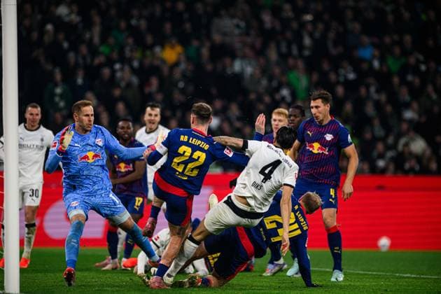 MOENCHENGLADBACH, GERMANY - 28 NOVEMBER, 2025: - 1. Bundesliga football match Borussia Moenchengladbach vs RB Leipzig at Borussia Park.  Copyright: xVitaliixKliuievx