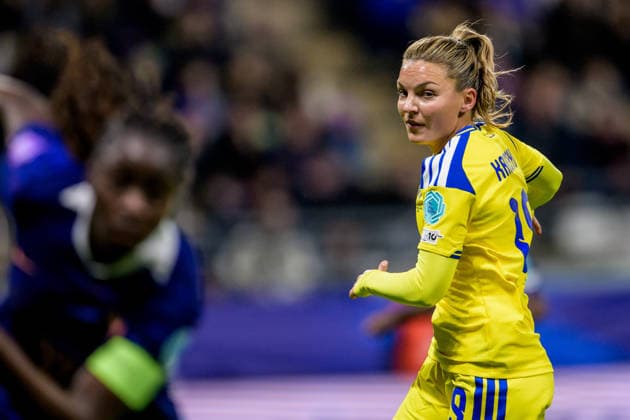 251128 Johanna Rytting Kaneryd of Sweden during the Women s Nations League bronze medal football match between France and Sweden on November 28, 2025 in Reims. Photo: Ludvig Thunman BILDBYRAN kod LT LT0755 fotboll football soccer fotball nations league uefa womens nations league frankrike sverige sweden dam bbeng Copyright: LUDVIGxTHUNMAN BB251128LT068