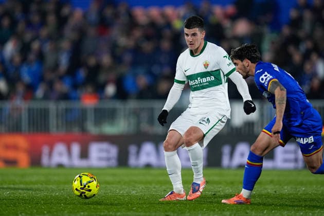 November 28, 2025, Getafe, Madrid, Spain: Martim Neto of Elche CF in action during the Spanish League, LaLiga EA Sports, football match played between Getafe CF and Elche CF at Coliseum de Getafe stadium on November 28, 2025, in Getafe, Spain. Getafe Spain - ZUMAa181 20251128_zaa_a181_079 Copyright: xDennisxAgyemanx