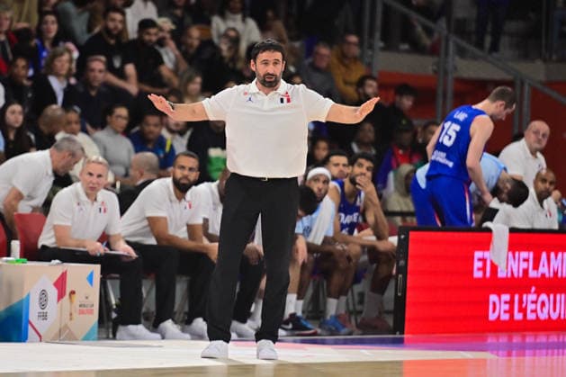 BASKET : France vs Belgique - Rouen - 28 11 2025 Frederic Fauthoux ( coach France ) during the FIBA European Qualifiers match between France and Belgium at Kindarena on November 28, 2025 in Rouen, France. ( Photo by Federico Pestellini PSNewz ) - RouenFrance  Copyright: xFedericoxPestellinix