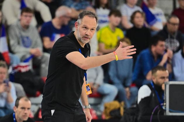 BASKET : France vs Belgique - Rouen - 28 11 2025 Julien Mahe ( coach Belgium ) during the FIBA European Qualifiers match between France and Belgium at Kindarena on November 28, 2025 in Rouen, France. ( Photo by Federico Pestellini PSNewz ) - RouenFrance  Copyright: xFedericoxPestellinix