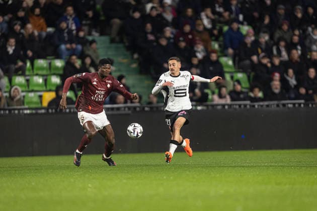 FOOTBALL : Ligue 1 Metz vs Rennes - Stade Saint-Symphorien - Metz - 28 11 2025 Terry Yegbe 15 et Rongier Valentin 21  Copyright: xelyxandroxcegarrax