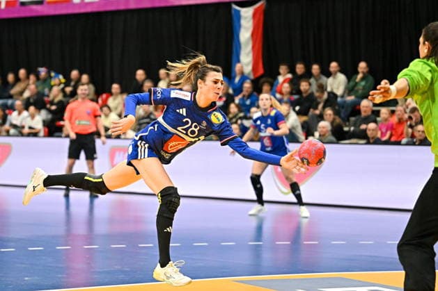2025.11.28 s-Hertogenbosch pilka reczna kobiet Mistrzostwa Swiata Francja - Tunezja N z Lucie Granier Foto Lukasz Laskowski PressFocus 2025.11.28 s-Hertogenbosch IHF WomenÕs Handball World Championship, WM, Weltmeisterschaft France v Tunisia Lucie Granier Credit: Lukasz Laskowski PressFocus NEWSPIX.PL --- newspix.pl 