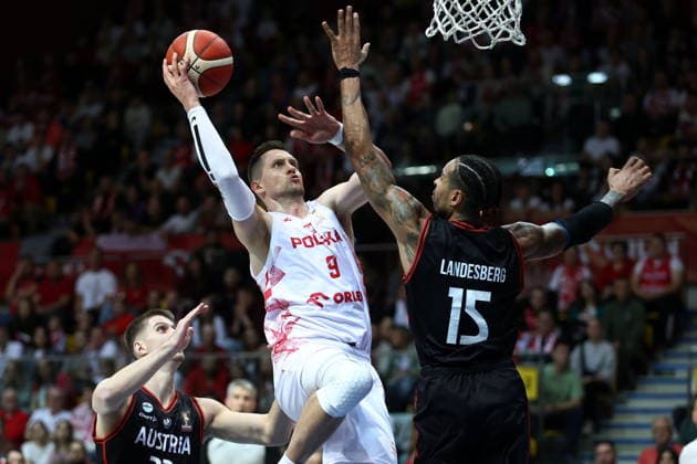 2025.11.28 Gdynia Koszykowka Kwalifikacje do Mistrzostw Swiata 2027 Polska - Austria N z Mateusz Ponitka Sylven Landesberg Foto Piotr Matusewicz PressFocus 2025.11.28 Gdynia Basketball Poland - Austria Mateusz Ponitka Sylven Landesberg Credit: Piotr Matusewicz PressFocus NEWSPIX.PL --- newspix.pl 