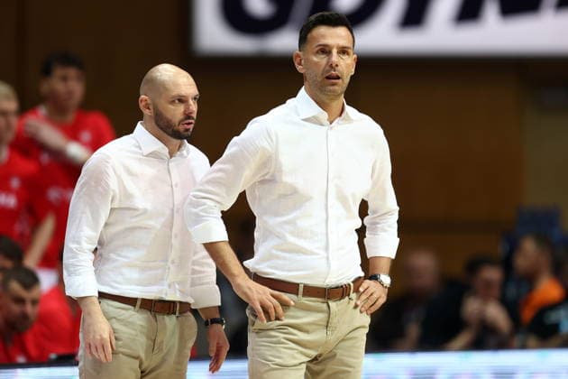 2025.11.28 Gdynia Koszykowka Kwalifikacje do Mistrzostw Swiata 2027 Polska - Austria N z Artur Gronek Igor Milicic Foto Piotr Matusewicz PressFocus 2025.11.28 Gdynia Basketball Poland - Austria Artur Gronek Igor Milicic Credit: Piotr Matusewicz PressFocus NEWSPIX.PL --- newspix.pl 