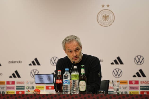 28.11.2025, Fussball, Frauen, UEFA Women s Nations League Finale 2025, Deutschland - Spanien, Trainer Christian Wück (Deutschland) Kaiserslautern Fritz-Walter-Stadion Rheinland-Pfalz Deutschland (DEU) Copyright: xSebastianxBachx