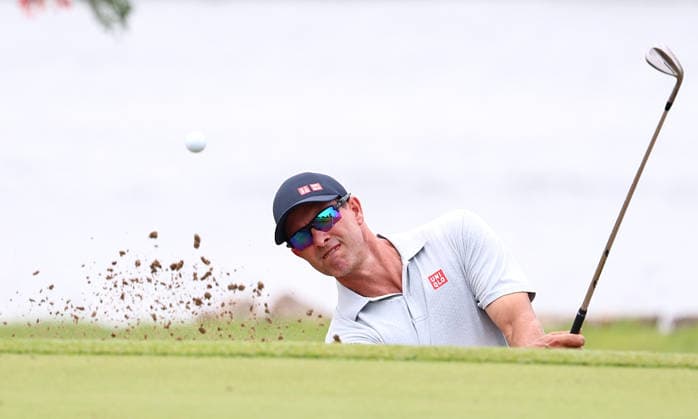 GOLF AUSTRALIAN PGA, Golf Herren Australia s Adam Scott plays out of a bunker on the 5th during the Australian PGA Championship at Royal Queensland Golf Club in Brisbane, Saturday, November 29, 2025. ( NO ARCHIVING, EDITORIAL USE ONLY BRISBANE QUEENSLAND AUSTRALIA  Copyright: xx 20251129145353149159
