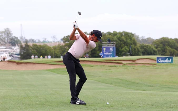 GOLF AUSTRALIAN PGA, Golf Herren England s Marco Penge plays a shot on the 5th hole during Round 3 of the Australian PGA Championship at Royal Queensland Golf Club in Brisbane, Saturday, November 29, 2025. ( NO ARCHIVING, EDITORIAL USE ONLY BRISBANE QUEENSLAND AUSTRALIA  Copyright: xx 20251129171289196812