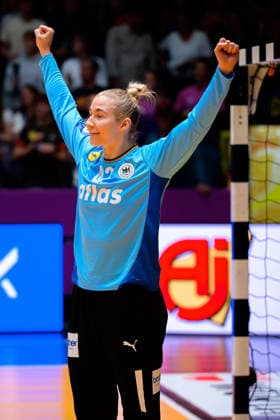 Handball, Frauen WM, Gruppe C: Uruguay - Deutschland Torhueterin Katharina Filter (Deutschland) Stuttgart Porsche Arena Baden-Württemberg Deutschland