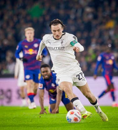 Mönchengladbach, Germany. 28th Nov 2025. Rocco Reitz (BMG) Borussia Moenchengladbach - RB Leipzig 28.11.2025