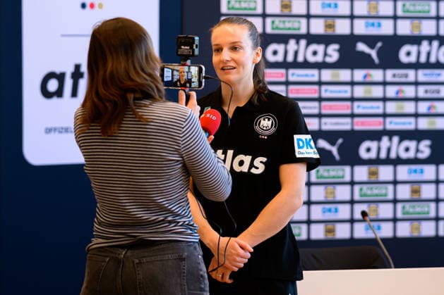 Handball, Frauen Deutschland - Pressekonferenz Julia Maidhof (Deutschland) im SID Interview Ludwigsburg Forum am Schlosspark Baden-Württemberg Deutschland