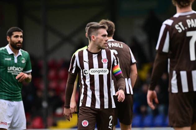 Fußball I Herren I Saison 2025-2026 I Regionalliga Nord I 21. Spieltag I FC St. Pauli II - VfB Lübeck I 29.11.2025 Luca Günther (2, FC St. Pauli II) Norderstedt Edmund-Plambeck-Stadion, Ochsenzoller Str. 58 22848 Norderstedt Schleswig Holstein Deutschland Copyright: xLobeca FelixxSchlikisx