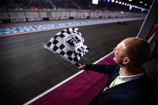 F1 - QATAR GRAND PRIX 2025 Stan Zurkiewicz, DEKRA CEO, portrait checkered flag, drapeau during the 2025 Formula 1 Qatar Grand Prix, 23th round of the 2025 FIA Formula One World Championship, WM, Weltmeisterschaft from November 28 to 30, 2025 on the Lusail International Circuit, in Lusail, Qatar -  Copyright: xEricxAlonsox