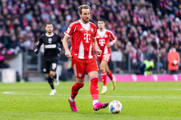 MUENCHEN, GERMANY - NOVEMBER 29: Harry Kane (FC Bayern Muenchen, 9) during the Bundesliga match between FC Bayern Muenchen vs. FC St. Pauli at Allianz Arena on matchday 12 of the 1. Bundesliga on November 29, 2025 in Muenchen, Germany. DFL REGULATIONS PROHIBIT ANY USE OF PHOTOGRAPHS AS IMAGE SEQUENCES AND OR QUASI-VIDEO. Bayern Germany Copyright: xBEAUTIFULxSPORTS Wunderlx