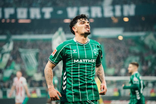 1. Bundesliga: SV Werder Bremen vs. 1. FC Köln, 29.11.2025 Cameron Puertas (Werder Bremen, 18); Fußball, 1. Bundesliga, 12. Spieltag: SV Werder Bremen vs. 1. FC Köln am 29.11.2025 im Weserstadion, Bremen DFL REGULATIONS PROHIBIT ANY USE OF PHOTOGRAPHS AS IMAGE SEQUENCES AND OR QUASI-VIDEO. Copyright: xBEAUTIFULxSPORTS Tonhäuserx