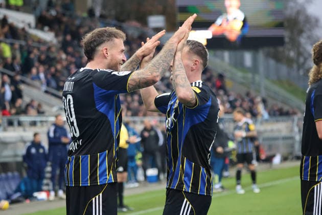 29.11.2025, Fussball, Herren, 3. Liga, Saison 2025 2026, 1. FC Saarbrücken - Rot-Weiss Essen, Torjubel zum 2:1, Torschütze: Florian Pick (1. FC Saarbruecken) Saarbrücken Ludwigsparkstadion Saarland Deutschland (DEU) Copyright: xSebastianxBachx