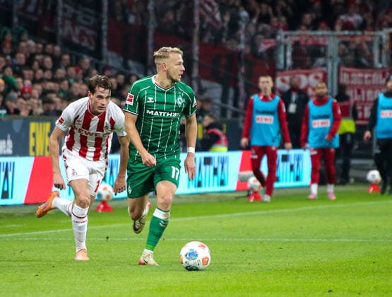 Deutschland: Fussball Bundesliga 2025 26, 8. Spieltag - SV Werder Bremen vs 1. FC Köln - Weserstadion-Stadion (Bremen): Marco Grüll Marco Grull (SV Werder Bremen, 17) Bremen Copyright: xAymanxAlahmedx