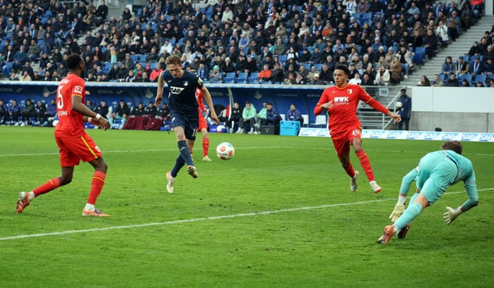 29.11.25 TSG 1899 Hoffenheim - FC Augsburg Deutschland, Sinsheim, 29.11.2025, Fussball, Bundesliga, Saison 2025 2026, TSG 1899 Hoffenheim - FC Augsburg: Wouter Burger (TSG 1899 Hoffenheim); Tor 2:0 Burger.