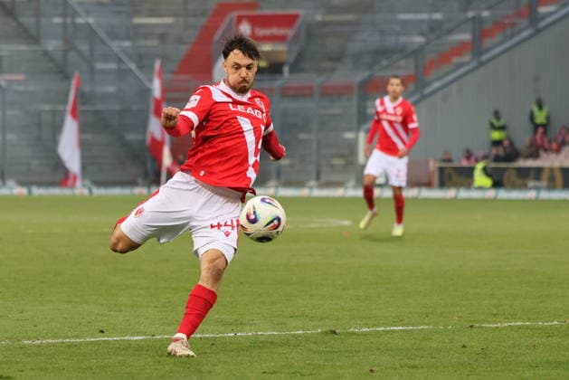 44 Simon Straudi (Energie Cottbus) Fussball 3. Liga 2025 2026 FC Energie Cottbus - FC Viktoria Köln