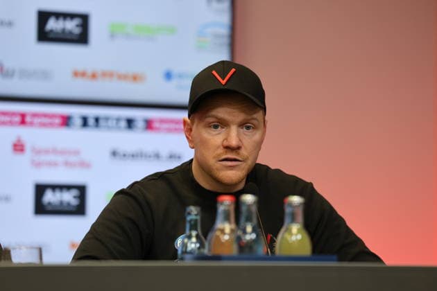 Trainer: Marian Wilhelm (Köln) Fussball 3. Liga 2025 2026 FC Energie Cottbus - FC Viktoria Köln