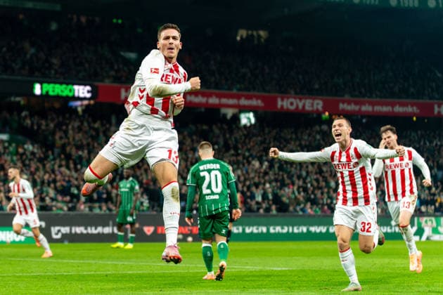 Tor zum 1:1 Said El Mala (1. FC Koeln, 13) jubelt Jubel, Sprung, Kristoffer Lund (1. FC Koeln, 32), GER, SV Werder Bremen vs 1. FC Koeln, Fussball, Bundesliga, Spieltag 12, Saison 2025 2026, 29.11.2025 DFL REGULATIONS PROHIBIT ANY USE OF PHOTOGRAPHS AS IMAGE SEQUENCES AND OR QUASI-VIDEO GER, SV Werder Bremen vs 1. FC Koeln, Fussball, Bundesliga, Spieltag 12, Saison 2025 2026, 29.11.2025 Bremen Copyright: xEibner-Pressefoto MaxxVincenx EP_MVN