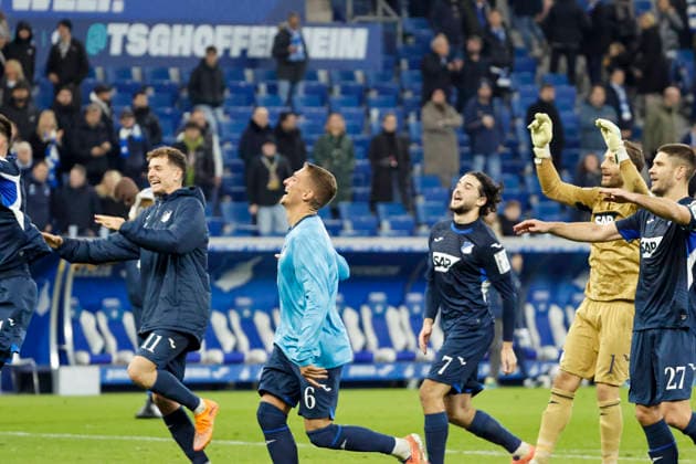 TSG Hoffenheim nach dem Spiel , Deutschland, Fussball, 1. Bundesliga, 12.Spieltag, 2025 2026, TSG Hoffenheim vs. FC Augsburg, 29.11.2025, PreZero Arena, Sinsheim, Deutschland Sinsheim PreZero Arena Baden-Württemberg Deutschland Copyright: xGrantxHubbsx