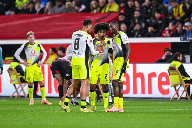 29.11.2025, Fussball, 1. Bundesliga, 12. Spieltag Saison 2025 2026, Bayer Leverkusen - Borussia Dortmund, Felix Nmecha (Borussia Dortmund), Karim Adeyemi (Borussia Dortmund), Serhou Guirassy (Borussia Dortmund) xRHR-FOTO TKx Copyright: RHR-FOTOx RHR-FOTO TK