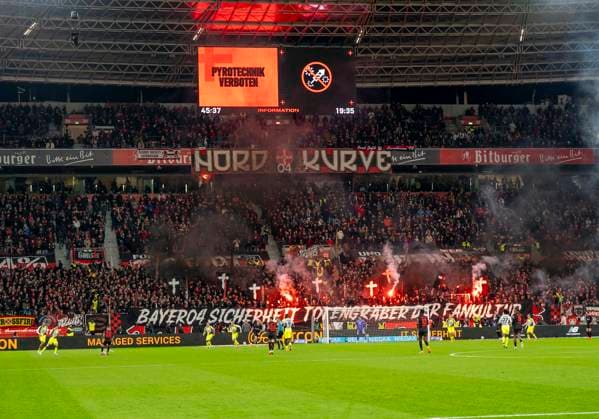 Protest der Fans von Bayer Leverkusen gegen das Sicherheitsteam von Bayer 04. 29.11.2025, Bayer Leverkusen - Borussia Dortmund, Fussball, 1.Bundesliga, GER, Leverkusen, BayArena DFL regulations prohibit any use of photographs as image sequences and or quasi-video. Copyright: HMBxMedia xMarcoxBader