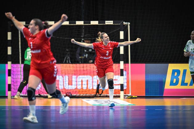 Niederlande, Handball, Weltmeisterschaft der Frauen 2025, Schweiz vs Senegal, 29.11.2025, Maaspoort Sports & Events, s-Hertogenbosch, Niederlande, Copyright: xMarkusxVerwimpx