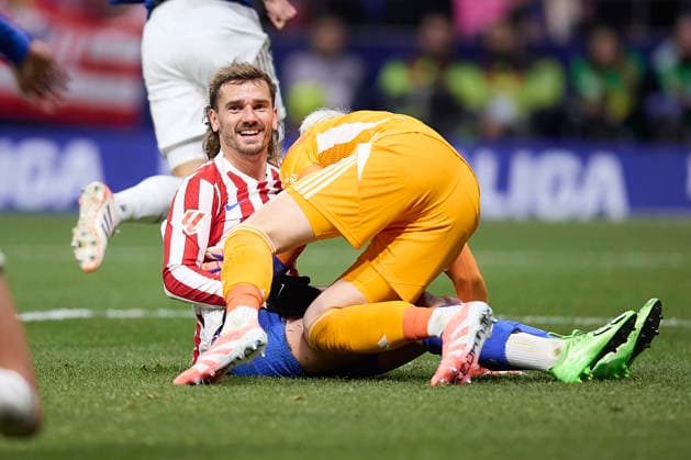 Antoine Griezmann (Atletico de Madrid) reacts during the LaLiga EA Sports match between AtlÃ tico Madrid v Real Oviedo at Estadio Riyadh Air Metropolitano on November 29, 2025 in Madrid, Spain. (Photo by Manu Reino DeFodi Images)