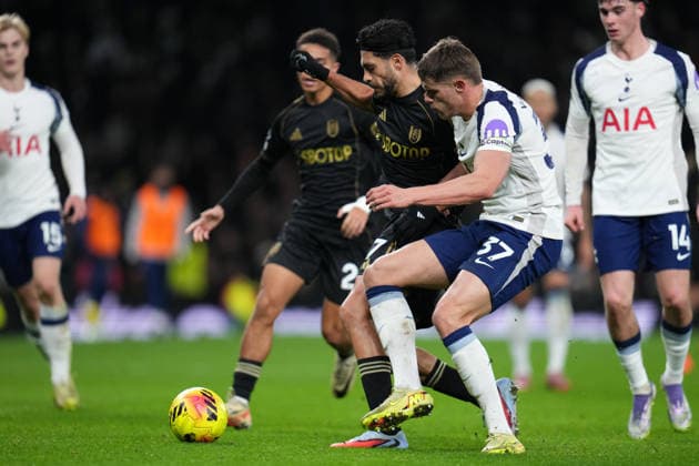 Premier League Tottenham Hotspur v Fulham during the Premier League match Tottenham Hotspur vs Fulham at Tottenham Hotspur Stadium, London, United Kingdom, 29th November 2025 (Photo by Harvey Murphy News Images) Copyright: xHarveyxMurphy NewsxImagesx