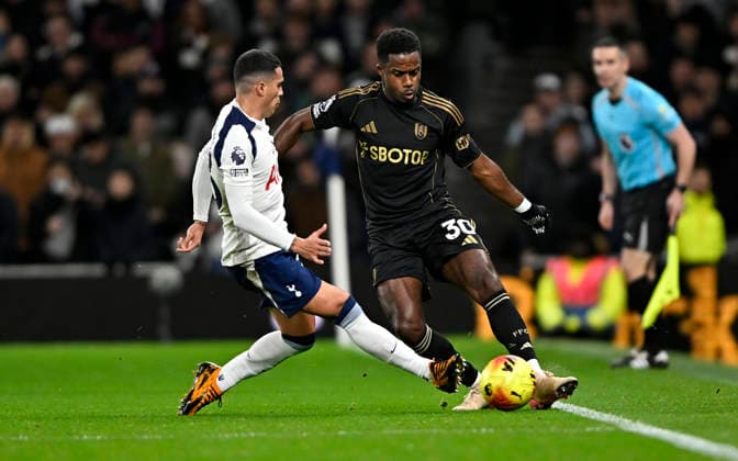 Tottenham Hotspur V Fulham. Premier League. Ryan Sessegnon (Fulham) is tackled by Pedro Porro (Spurs) during the Tottenham Hotspur V Fulham Premier League match at the Tottenham Hotspur Stadium, London. Tottenham Tottenham Hotspur Stadium UK Copyright: xMartinxDaltonx Spurs_Fulham_291125_MD_017